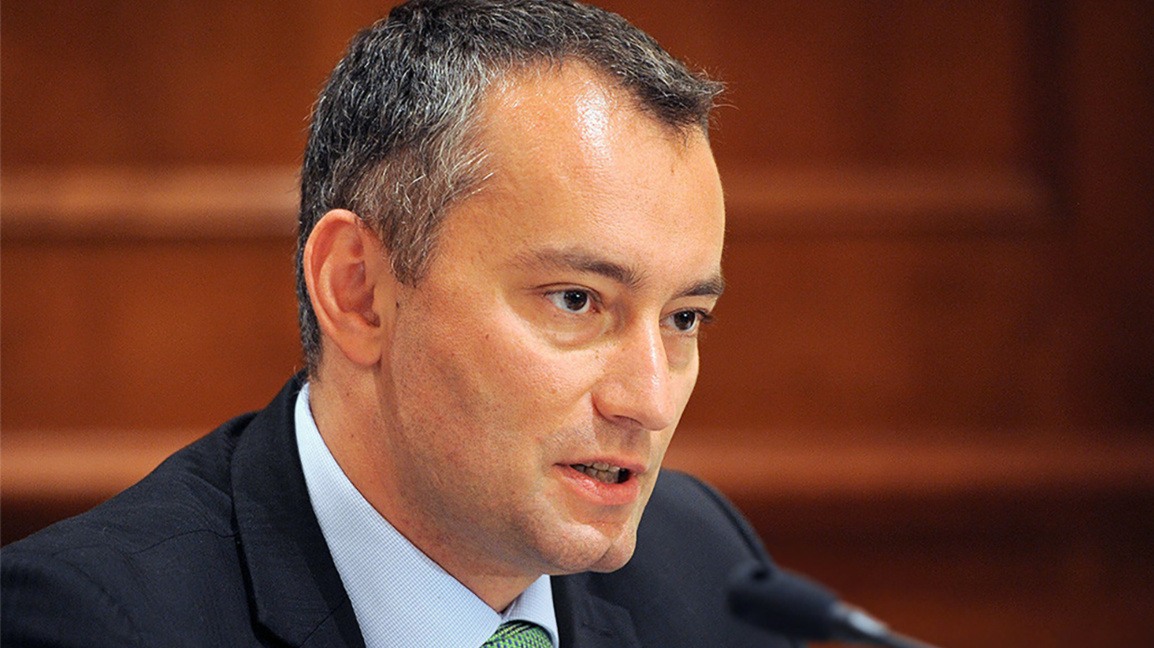 Николай Младенов оглавява преходното меж...