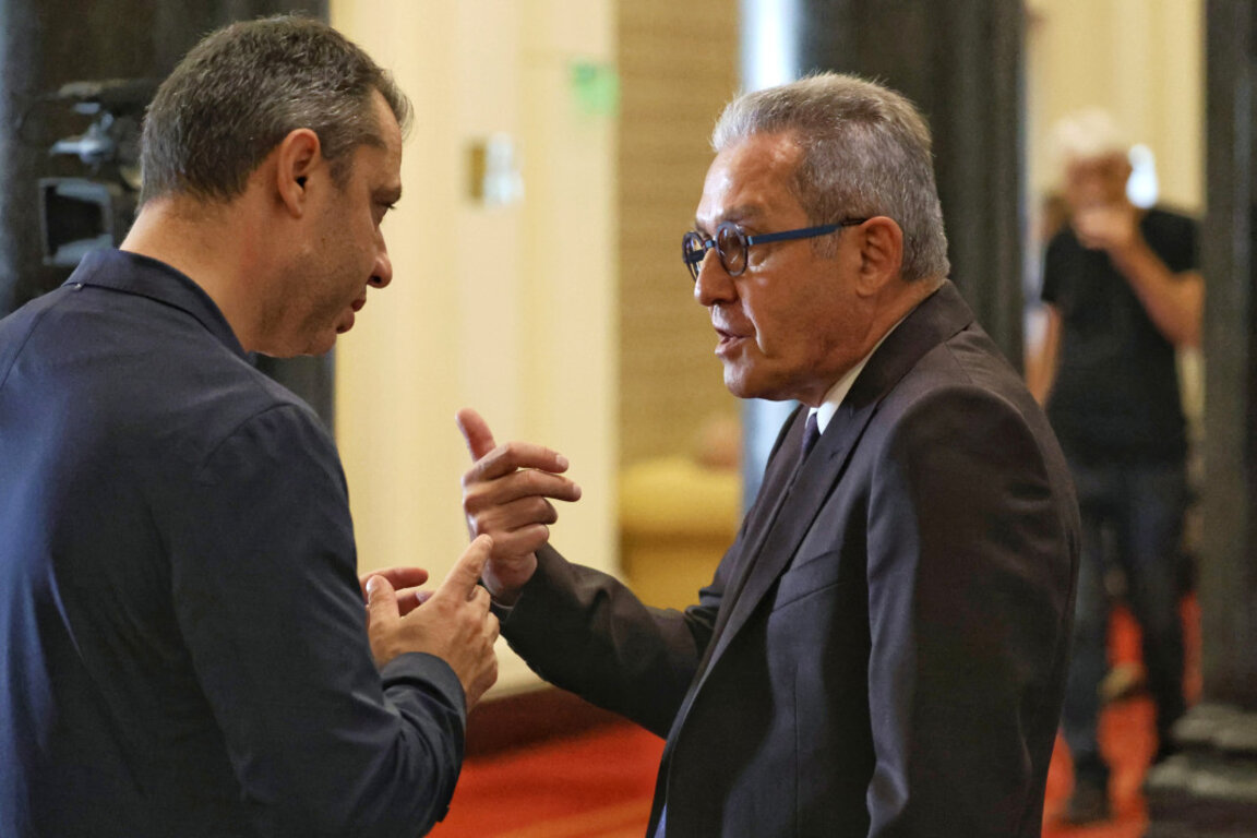 Делян Добрев (вляво) и Йордан Цонев