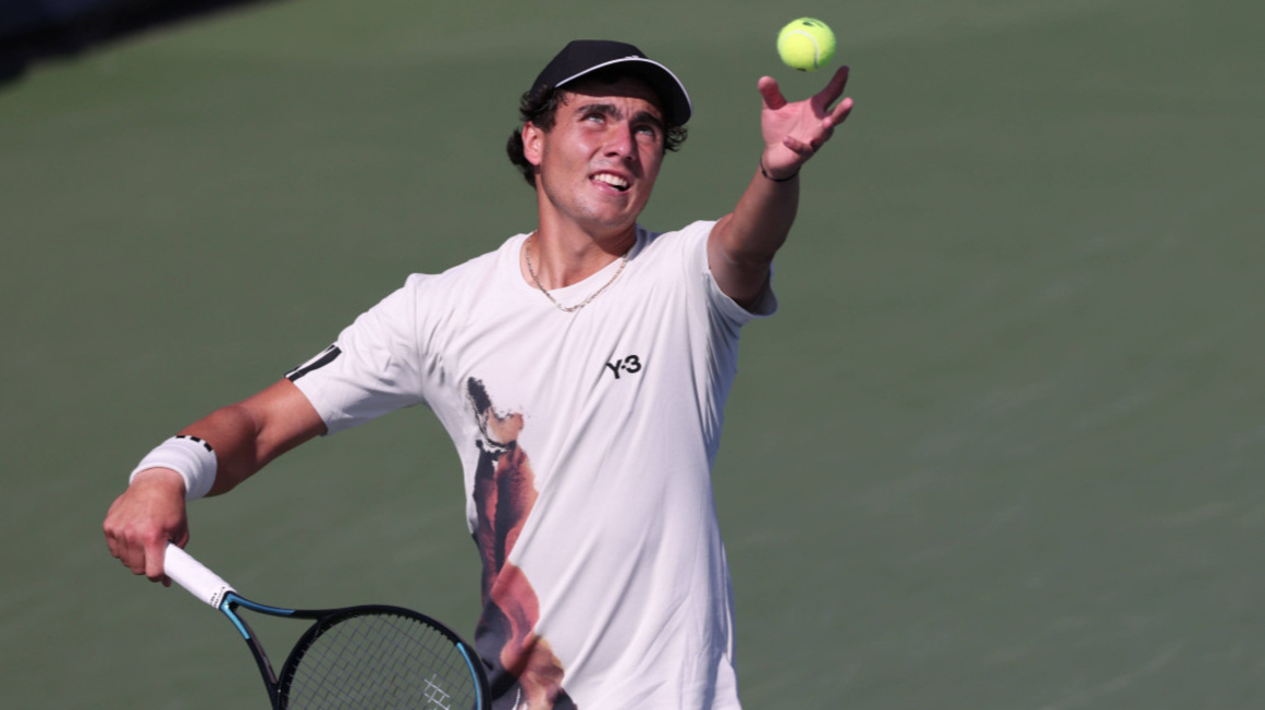 Иван Иванов отстъпи на финала в Манакор...