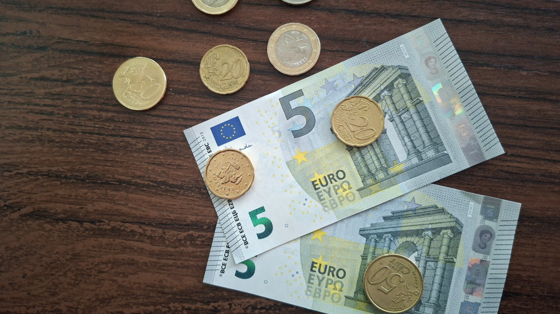 Как да разпознаваме фалшиво евро?...