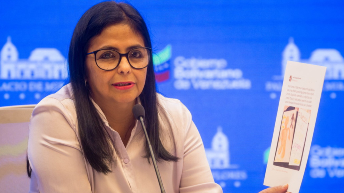 Вицепрезидентът на Венецуела Делси Родригес