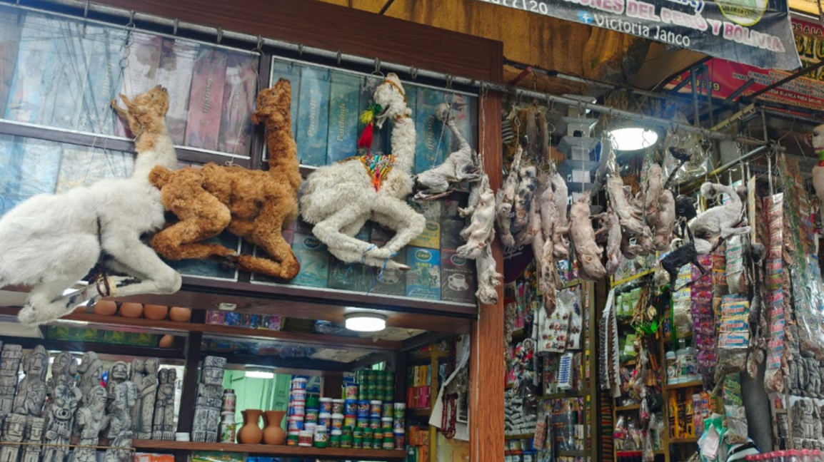 На Пазара на вещиците в Ла Пас обещават ...