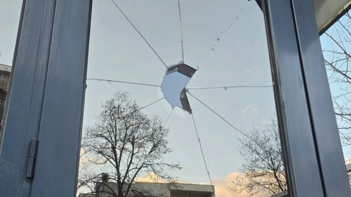 България чака наказание за посегналия на...