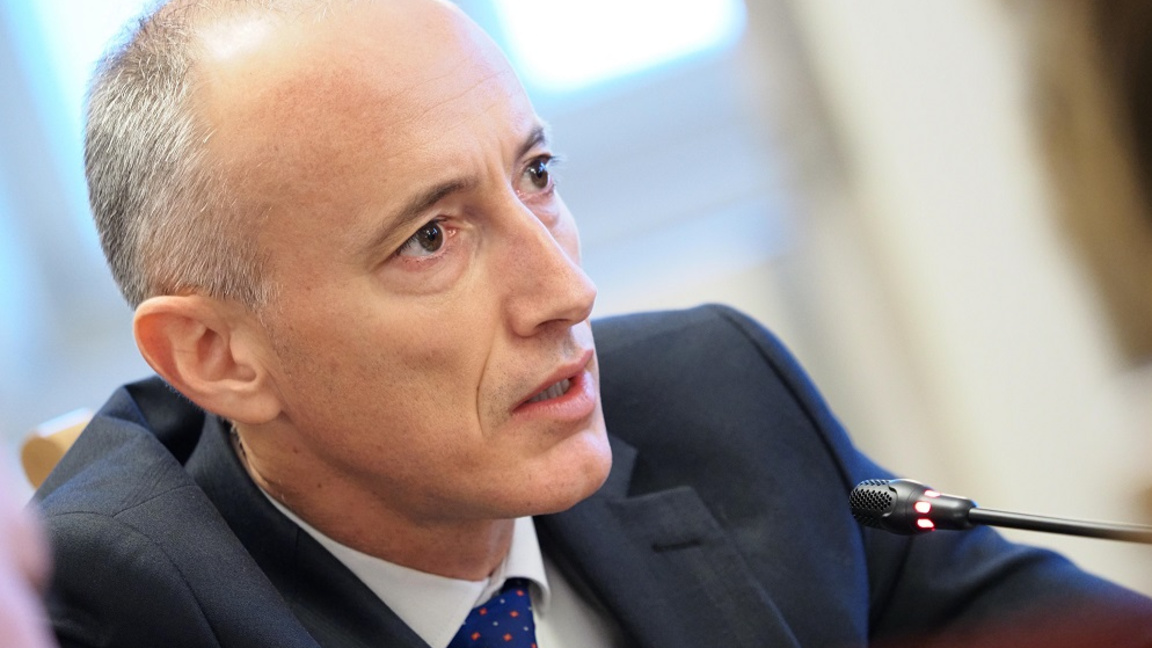 Министърът на образованието ще посети Чи...