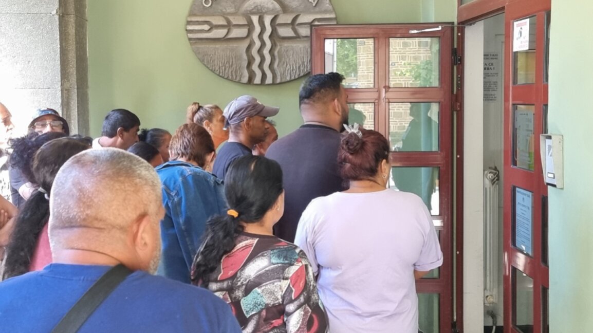 Повече е търсенето, отколкото предлагането на работа в България