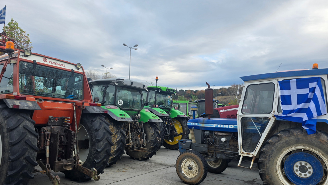 Гроздан Караджов е разговарял с гръцкия си колега за блокадите на границата