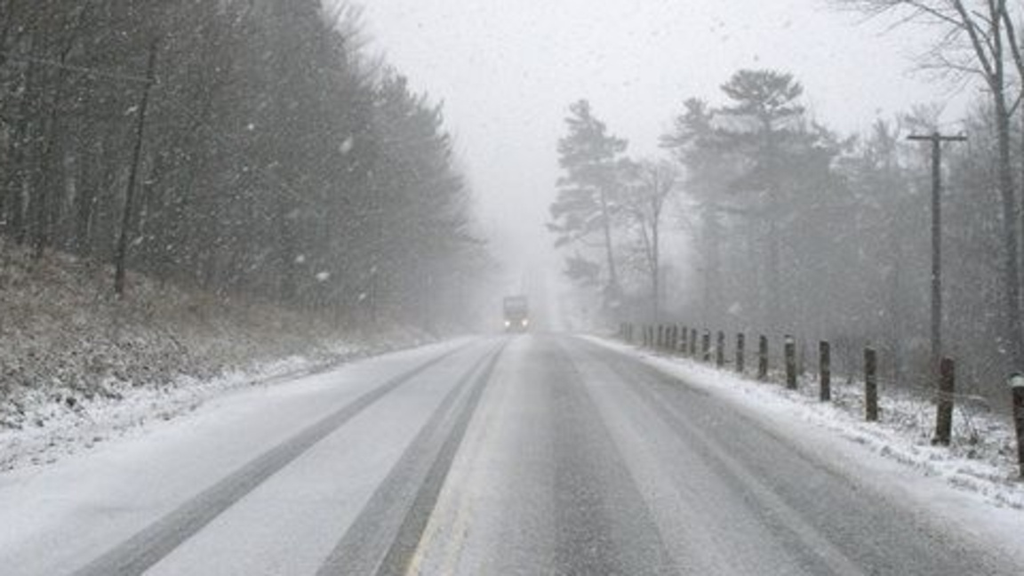 Сняг и минусови температури в проходите ...