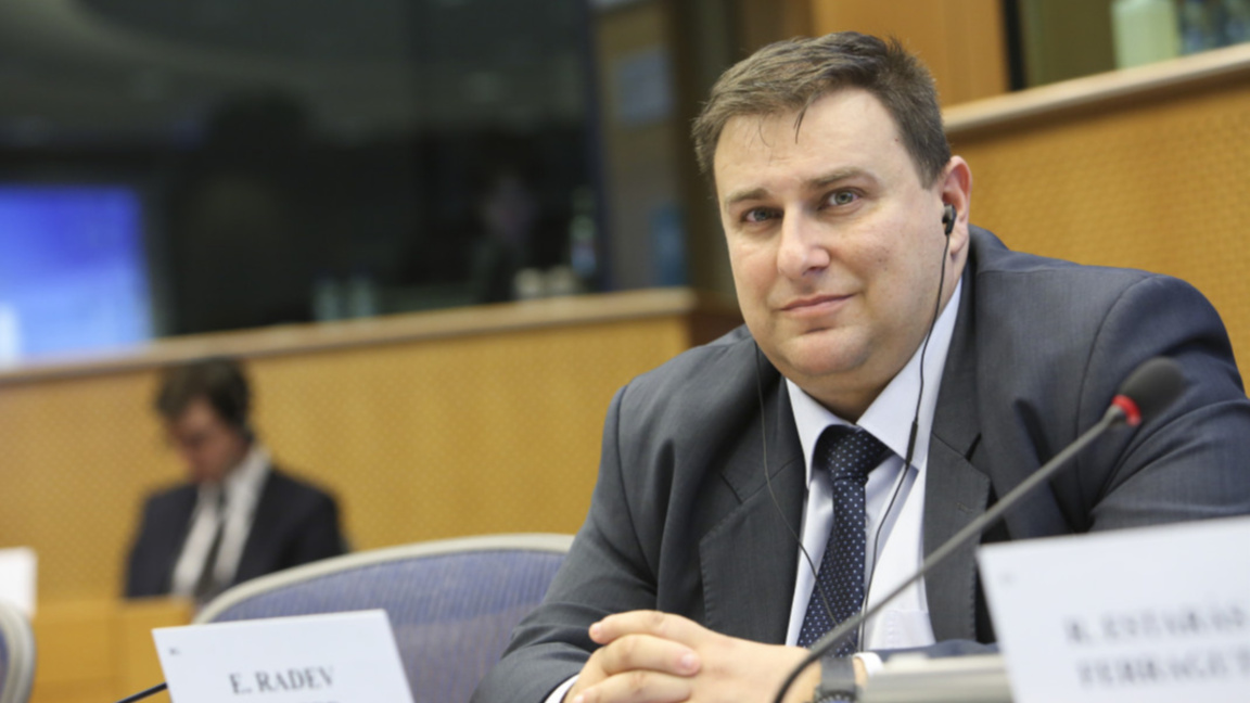  Твърдите политики срещу незаконната миг...